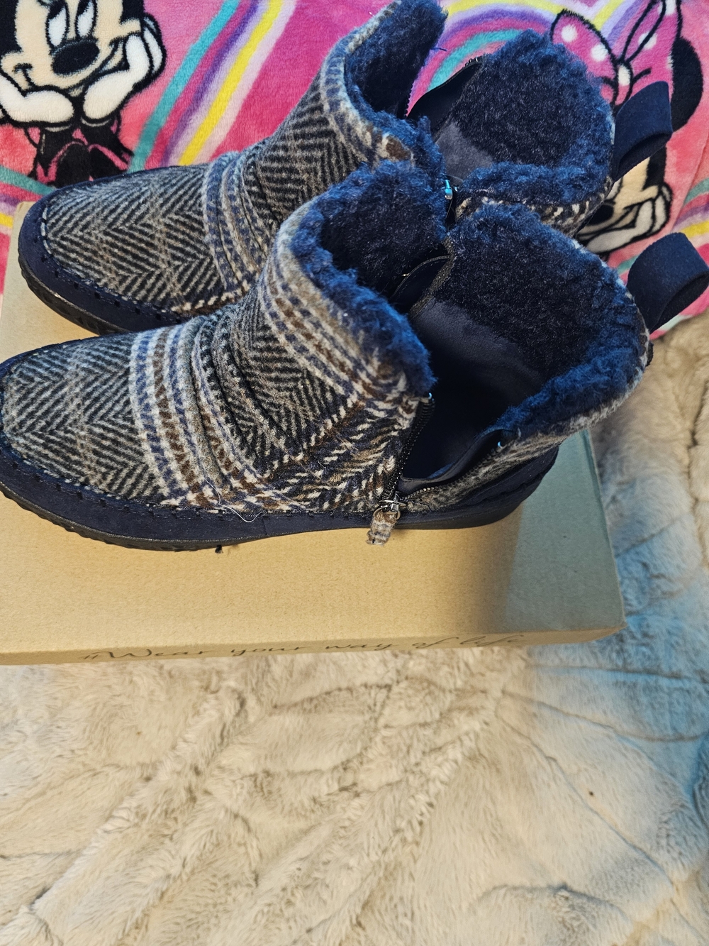 Muk Luks Navy Plaid Faux-Sherpa Booties 9